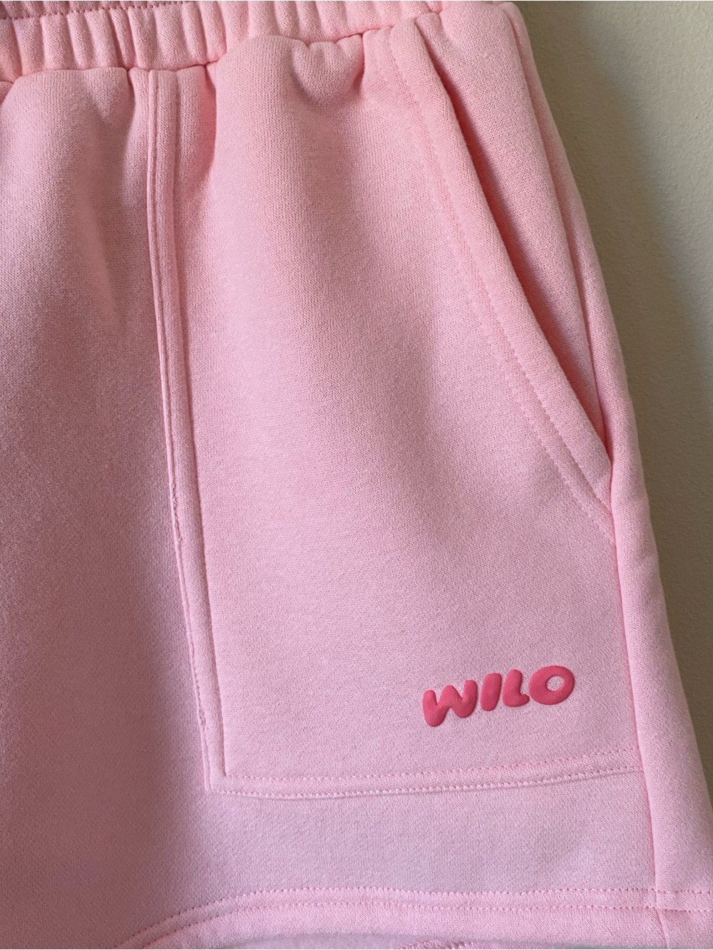 WILO Pink Fleece Jog Shorts Logo Lounge Athleisure Comfy Sweatshorts NWT M - Picture 6 of 12